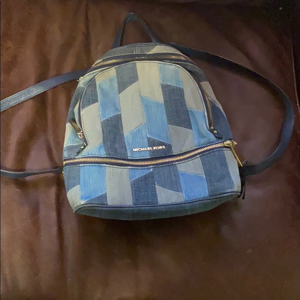 Purse back pack Micheal Kors